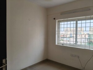 Room in 2.5 BHK Apartment at Vasathi Avante Bangalore, Hebbal – for Rent
