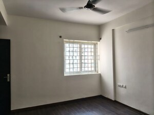 Room in 2.5 BHK Apartment at Vasathi Avante Bangalore, Hebbal – for Rent