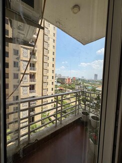 2 BHK Apartment For Rent in Paras Seasons