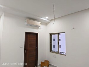 Room in 3 BHK Apartment at Hallmark Treasor, Narsingi – for Rent