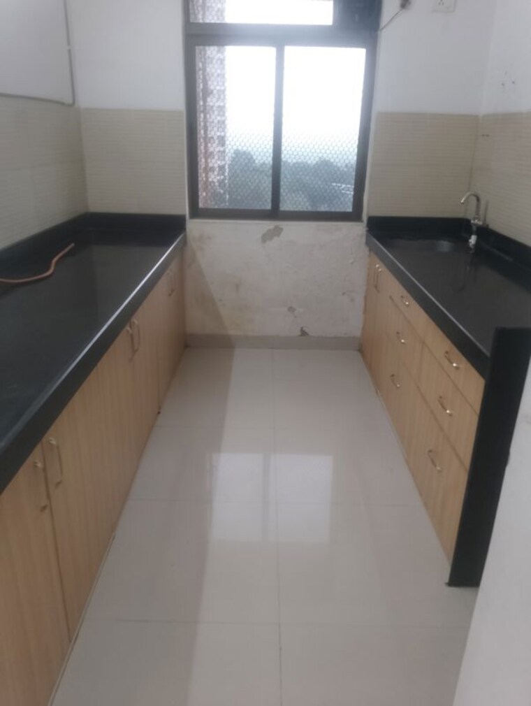 Kitchen, lodha-splendora 2 Bedroom 1026 Sq.Ft. Apartment In Ghodbunder Road Thane 10379165