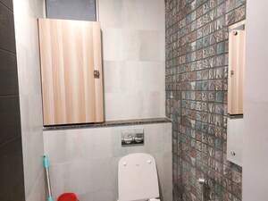 Bathroom in 4 BHK Apartment at Emaar Orange Castle, Gomti Nagar – for Rent
