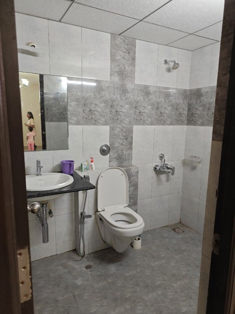 Bathroom, kolte-patil-raaga 2 Bedroom 1078 Sq.Ft. Apartment In Hennur Road Bangalore 10379243
