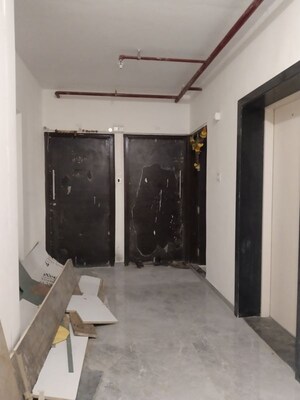 Living Room in 1.5 BHK Apartment at Dadar West – for Rent