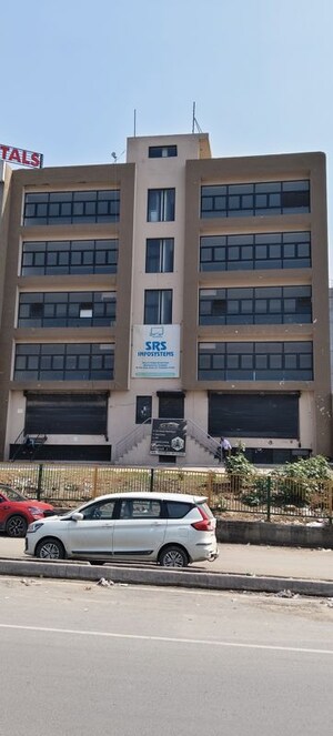  Showroom – Exterior View View at Molarband - for Sale