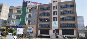  Showroom For Sale in Molarband