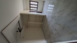 Room in 3 BHK Builder Floor at Moti Nagar – for Rent