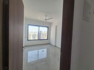 Room in 3 BHK Apartment at Kharadi – for Sale