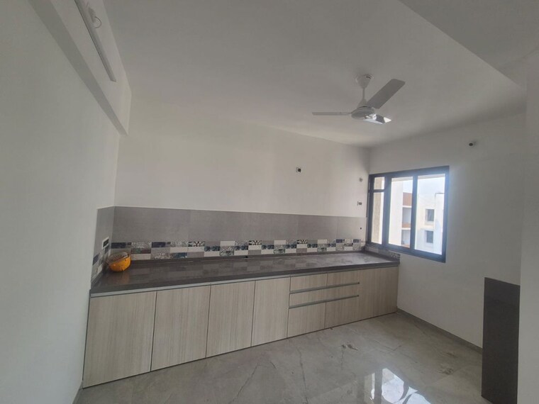Kitchen, kharadi 3 Bedroom 1500 Sq.Ft. Apartment In Kharadi Pune 10379289