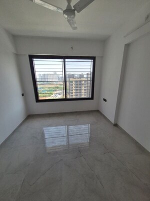 Room in 3 BHK Apartment at Kharadi – for Sale