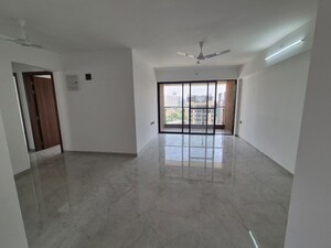 Room in 3 BHK Apartment at Kharadi – for Sale