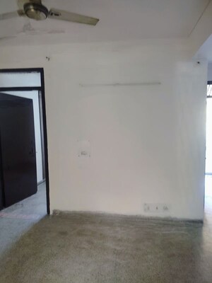 Room in 2 BHK Apartment at Shiksha Apartment, Vasundhara Sector 6 – for Rent
