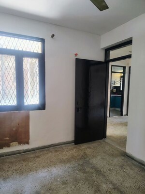 Room in 2 BHK Apartment at Shiksha Apartment, Vasundhara Sector 6 – for Rent