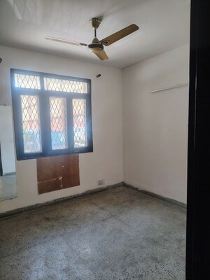 Room in 2 BHK Apartment at Shiksha Apartment, Vasundhara Sector 6 – for Rent