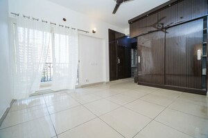 Master Bedroom in 3.5 BHK Apartment at Panchsheel Greens II, Sector 16 Greater Noida – for Sale