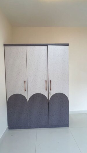 Room in 3.5 BHK Apartment at Prestige Tranquil, Kokapet – for Rent