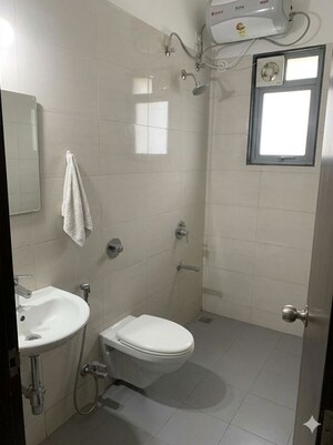 Bathroom in 3.5 BHK Apartment at Amanora Future Towers, Hadapsar – for Rent