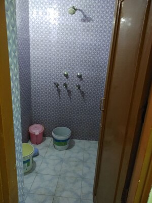 Bathroom in 2 BHK Builder Floor at Lajpat Nagar 4 – for Rent