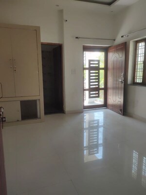 Room in 1 BHK Villa at Jogiwala – for Rent