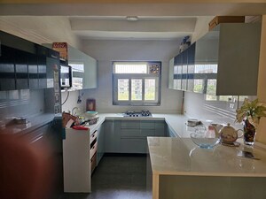 Kitchen in 3.5 BHK Apartment at Chembur – for Rent
