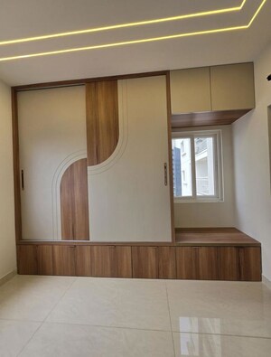 Room in 3 BHK Apartment at Prestige Beverly Hills, Kokapet – for Rent