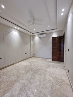 4 BHK + Pooja Room,Servant Room Builder Floor For Rent in Green Park