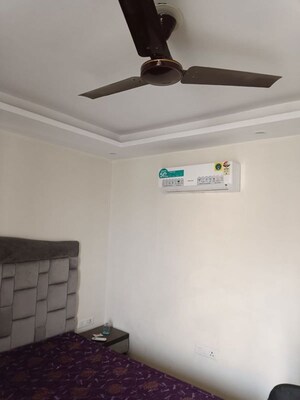 Furnished Amenities in 3 BHK Builder Floor at Sector 43 – for Rent