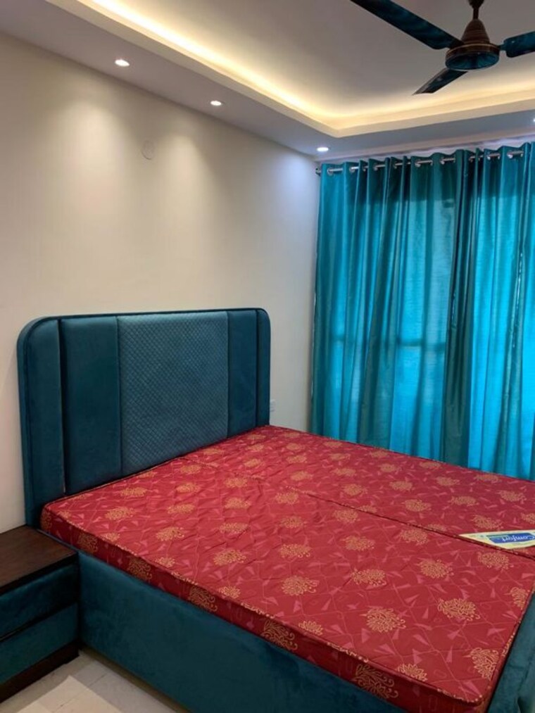 Bedroom, sector 43 3 Bedroom 202 Sq.Yd. Builder Floor In Sector 43 Gurgaon 10379432