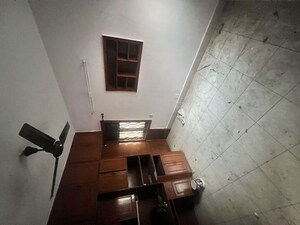 2 BHK Builder Floor For Rent in Naraina