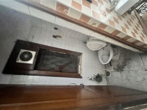 Washroom in 2 BHK Builder Floor at Naraina – for Rent