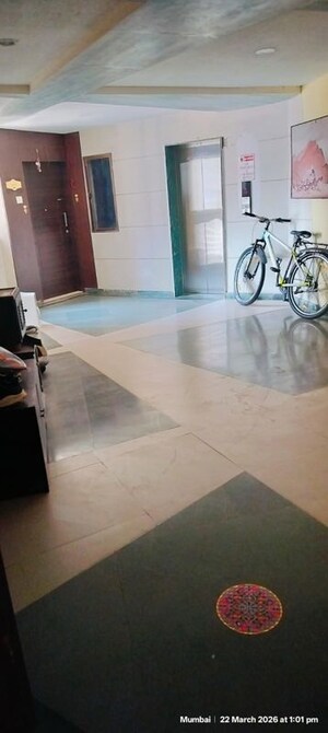Room in 3 BHK Apartment at Lalani Valentine Apartment, Malad East – for Rent