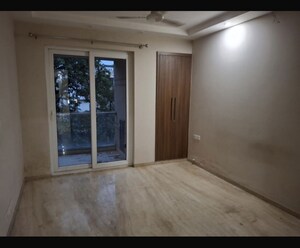 Room in 3 BHK Builder Floor at Naraina – for Rent