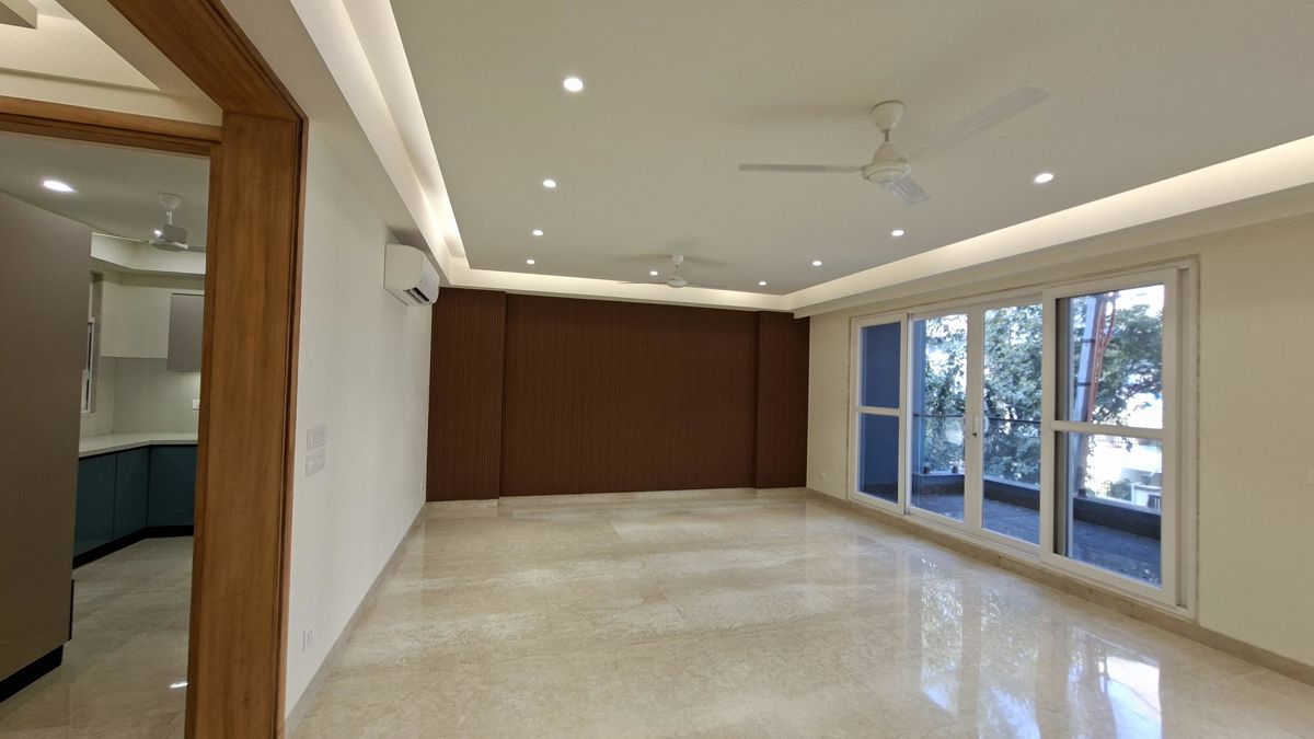 4 BHK + Pooja Room,Servant Room Builder Floor For Rent in Green Park