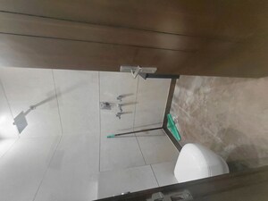 Furnished Amenities in 2 BHK Builder Floor at Janakpuri – for Rent