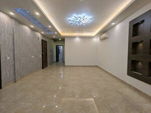 Room in 2 BHK Apartment at BPTP Princess Park, Sector 86 – for Sale