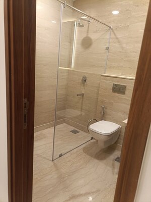 Bathroom in 4 BHK Apartment at Ambience Creacions, Sector 22 – for Rent