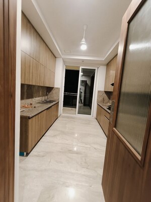 Building Lobby in 4 BHK Apartment at Ambience Creacions, Sector 22 – for Rent