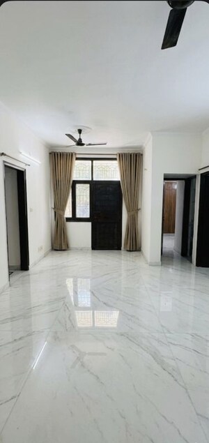 Building Lobby in 2 BHK Apartment at Parsvnath Majestic Floors, Vaibhav Khand – for Rent