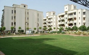 2 BHK Apartment – Exterior View View at Parsvnath Majestic Floors, Vaibhav Khand - for Rent