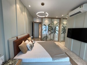 Living Room in 2 BHK Apartment at Peninsula Salsette 27, Byculla – for Sale