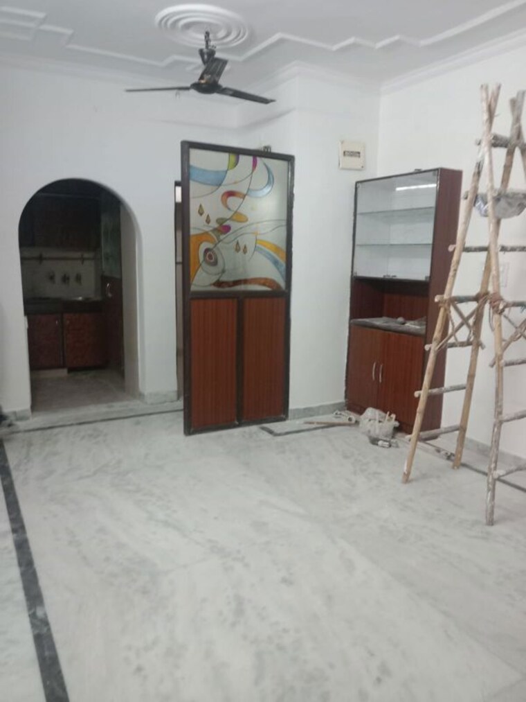 Room, janakpuri 3 Bedroom 720 Sq.Ft. Apartment In Janakpuri Delhi 10379543