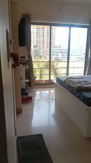 Bedroom in 3 BHK Apartment at Windsor Tower, Andheri West – for Rent