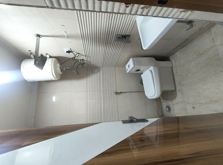 Bathroom, govindpuri 2 Bedroom 700 Sq.Ft. Builder Floor In Govindpuri Delhi 10379566