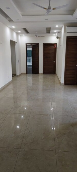Bathroom in 4 BHK Apartment at Uchdpl Veridia Oakwood Enclave, Wave City – for Rent