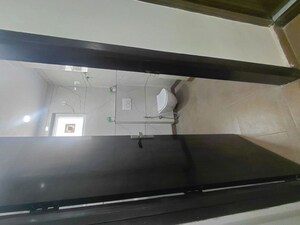 Furnished Amenities in 3 BHK Builder Floor at Janakpuri – for Sale
