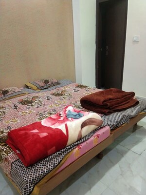Bedroom in 3 BHK Apartment at ABCZ East Platinum, Sector 44 – for Rent