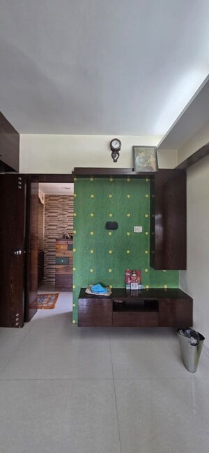 Room in 3 BHK Apartment at Runwal Centre, Deonar – for Sale