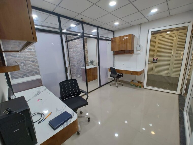Team Area, gaur-city-mall Commercial Office Space 380 Sq.Ft. In Sector 4 Greater Noida Greater Noida 10379606