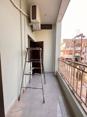 Staircase in 2.5 BHK Villa at Chitaipur – for Rent