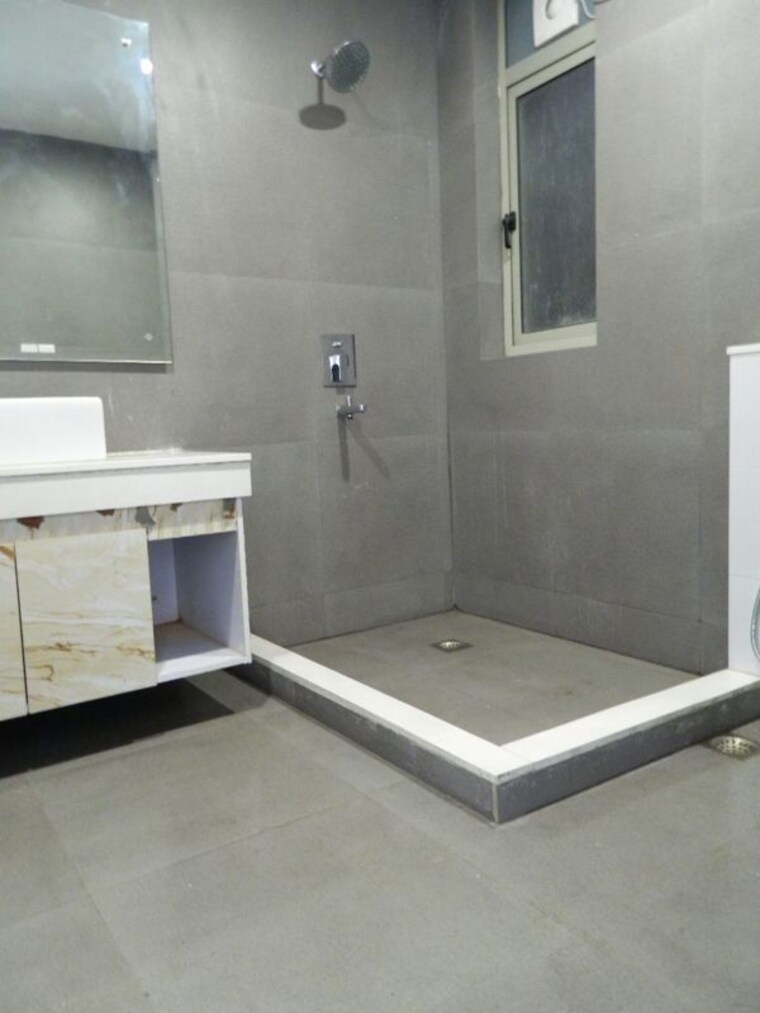 Bathroom, unitech-the-villas 5 Bedroom 500 Sq.Yd. Villa In Sector 33 Gurgaon 10379620